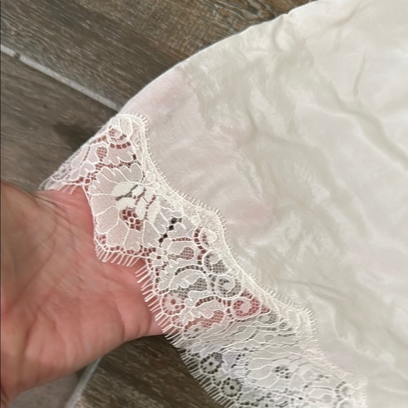 Cream Lace Trim Pajama Shorts with Drawstring - Picture 2 of 7